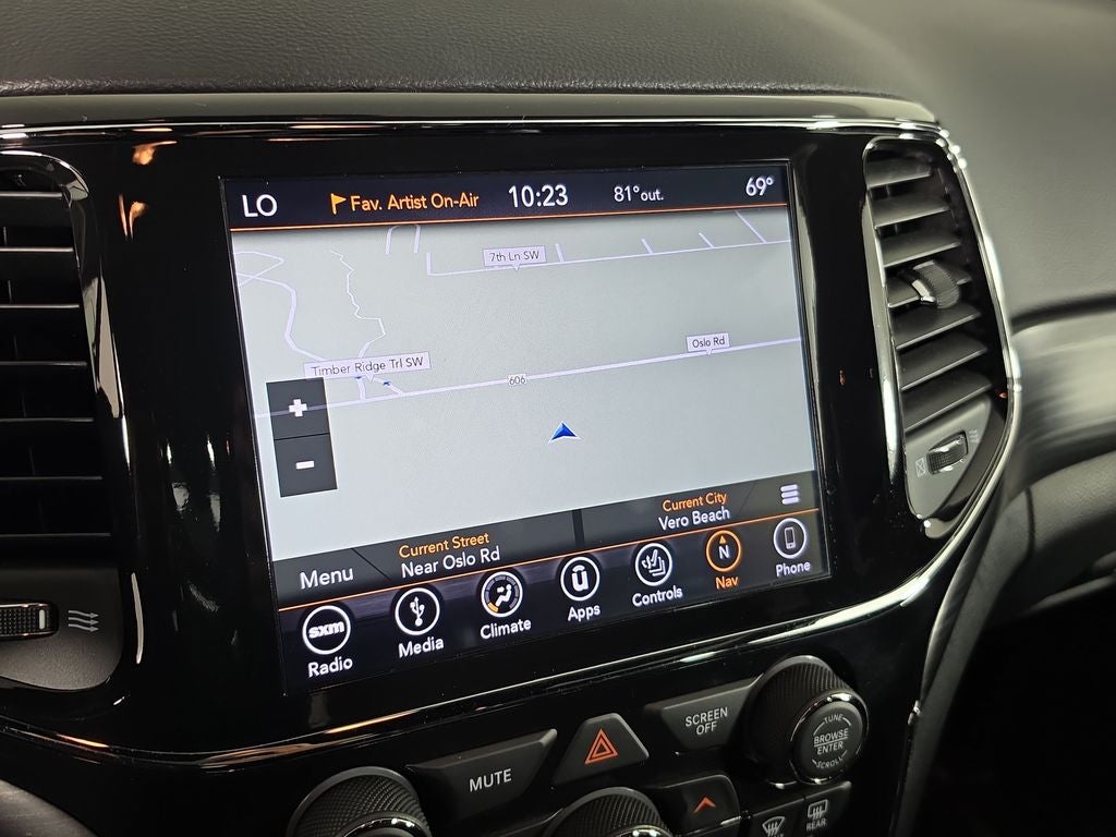 2019 Jeep Grand Cherokee Laredo E