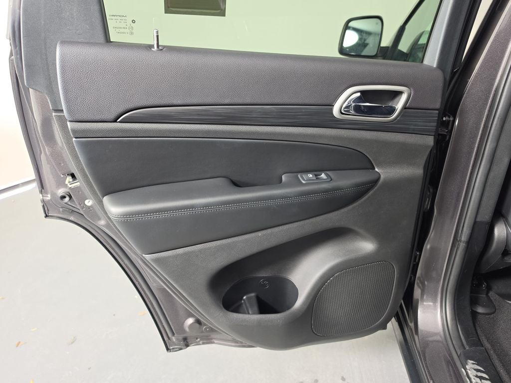 2019 Jeep Grand Cherokee Laredo E
