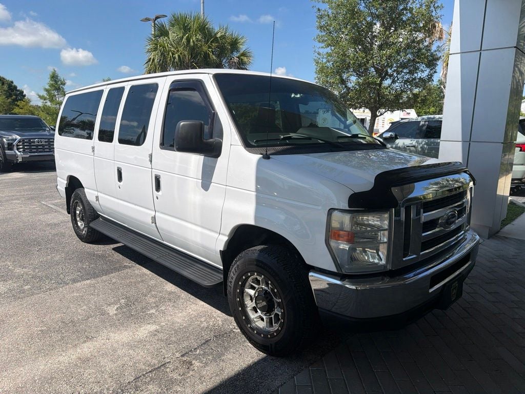 2014 Ford E-350SD Base