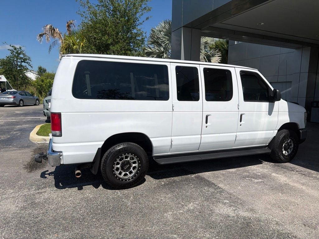 2014 Ford E-350SD Base