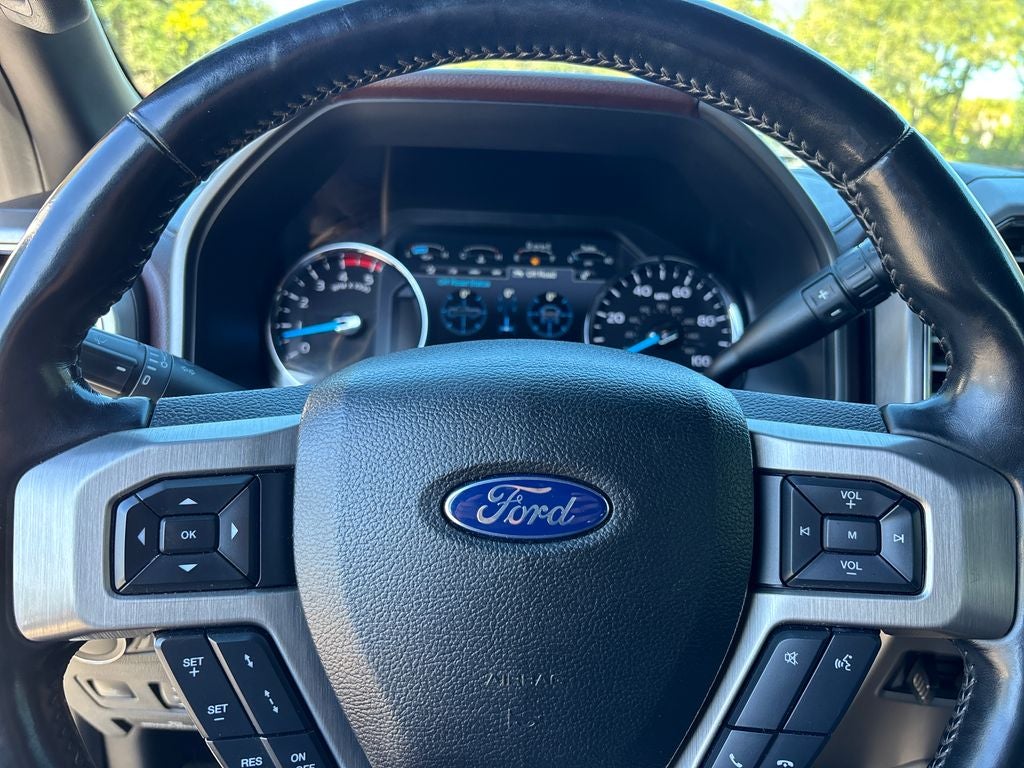 2017 Ford F-350SD Platinum DRW