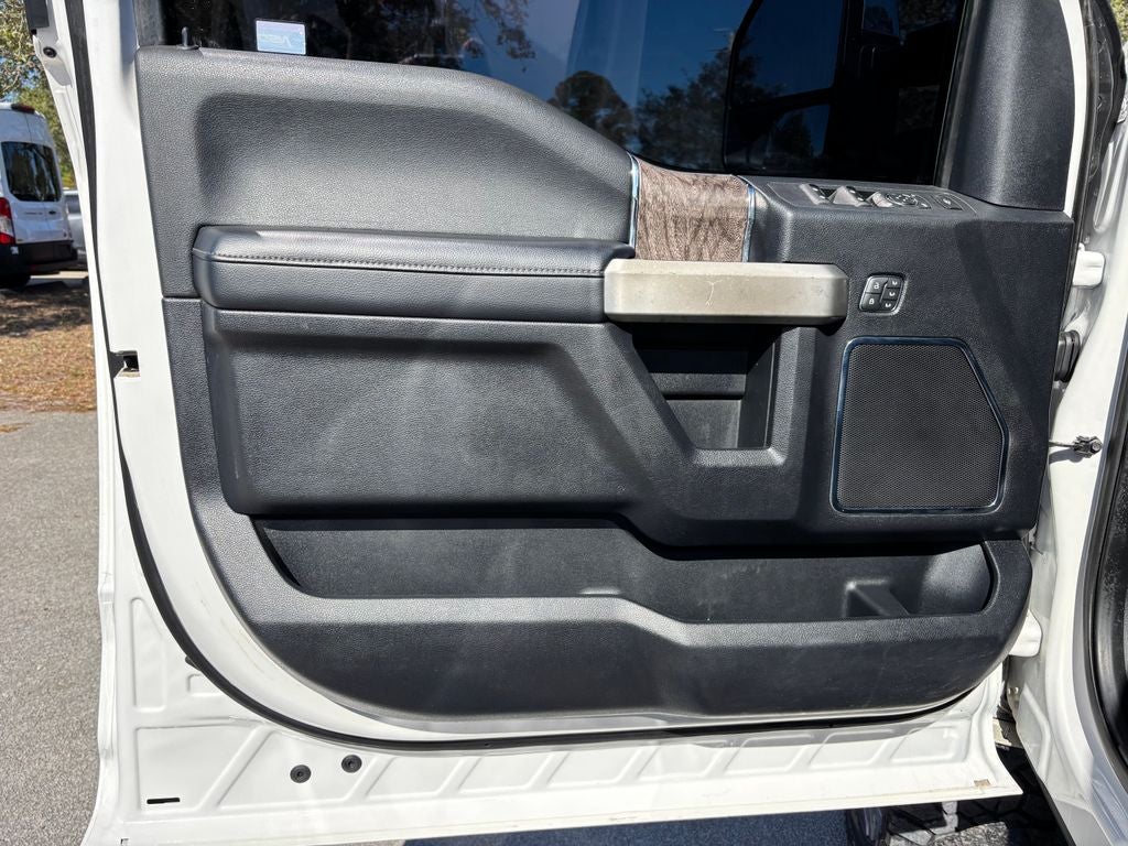 2019 Ford F-350SD Lariat DRW