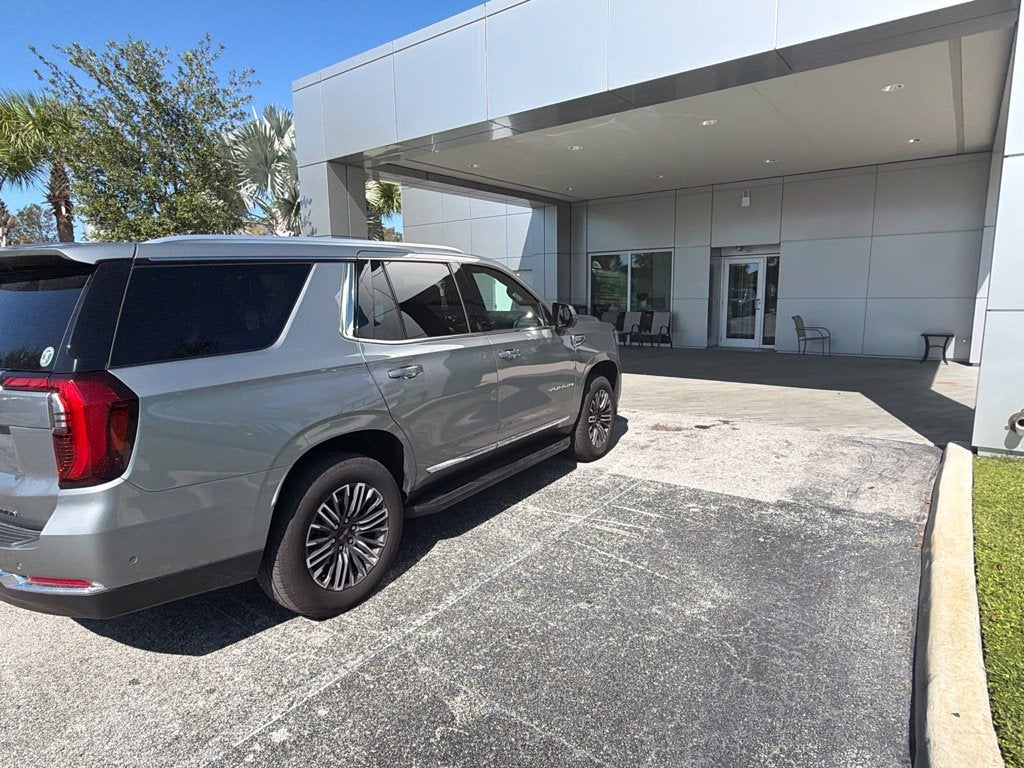 2025 GMC Yukon Elevation
