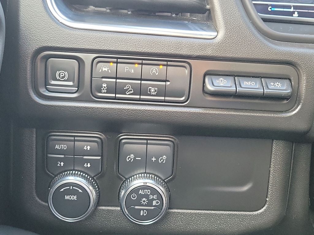 2023 GMC Yukon AT4
