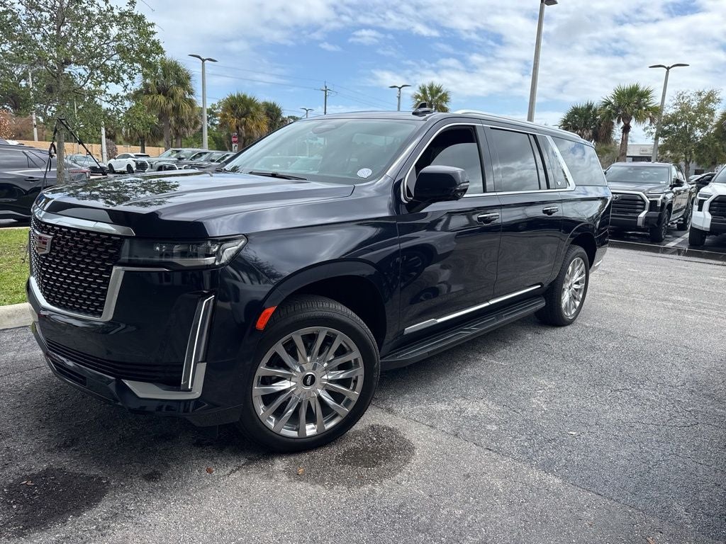 2023 Cadillac Escalade ESV Premium