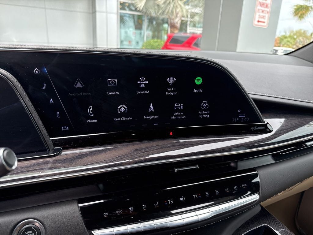 2023 Cadillac Escalade ESV Premium