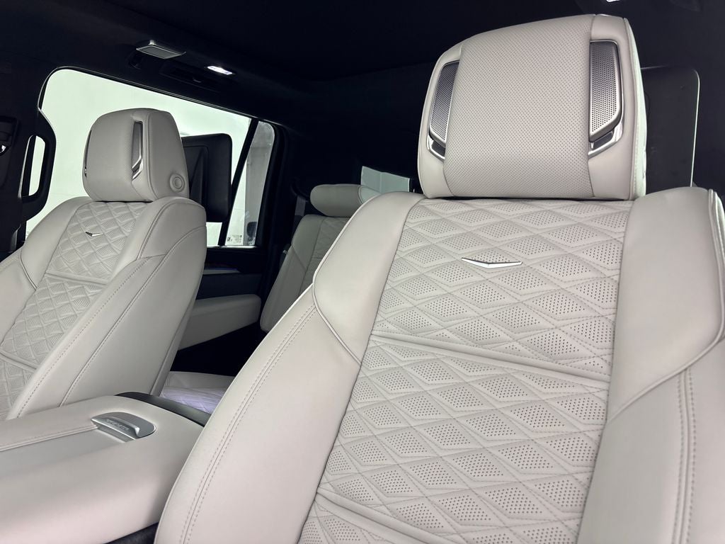 2025 Cadillac Escalade ESV Sport Platinum