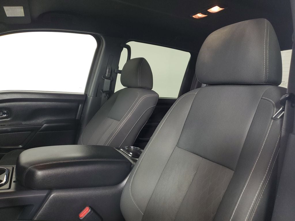 2019 Nissan Titan SV