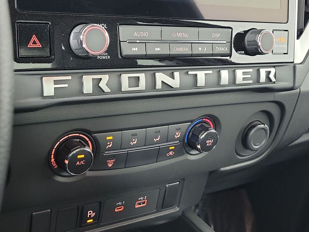 2025 Nissan Frontier SV