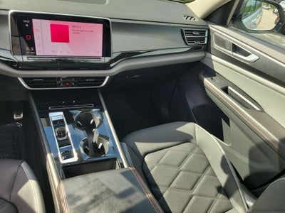 2024 Volkswagen Atlas 2.0T Peak Edition SE w/Technology