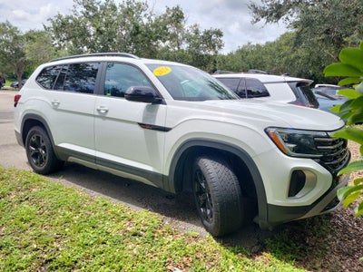 2024 Volkswagen Atlas 2.0T Peak Edition SE w/Technology