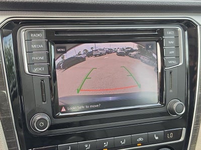 2018 Volkswagen Passat 2.0T SE