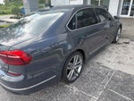 2017 Volkswagen Passat 1.8T R-Line