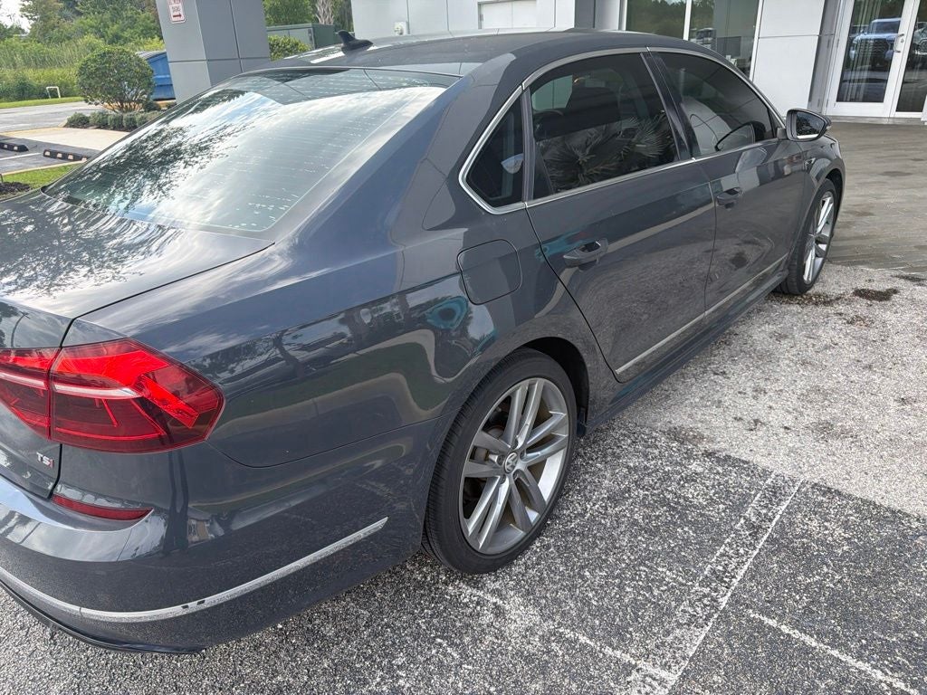 2017 Volkswagen Passat 1.8T R-Line