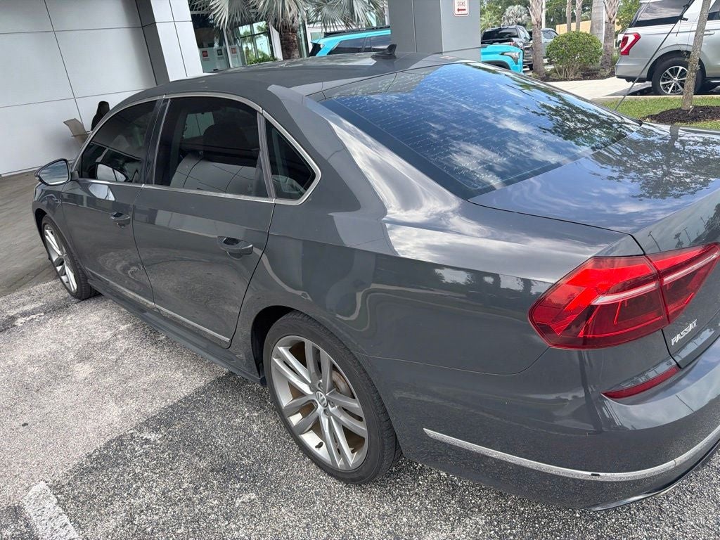 2017 Volkswagen Passat 1.8T R-Line