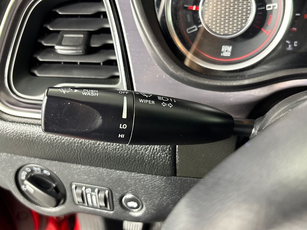 2015 Dodge Challenger SXT