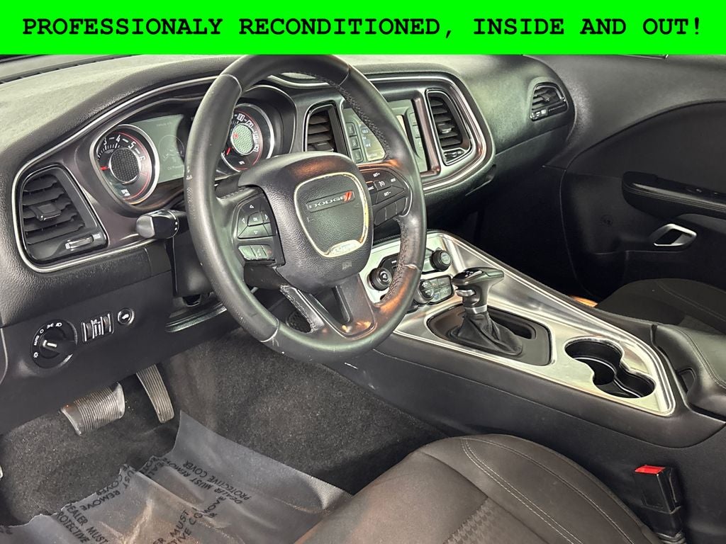 2015 Dodge Challenger SXT