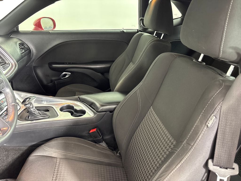 2015 Dodge Challenger SXT