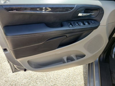 2013 Chrysler Town & Country Touring-L
