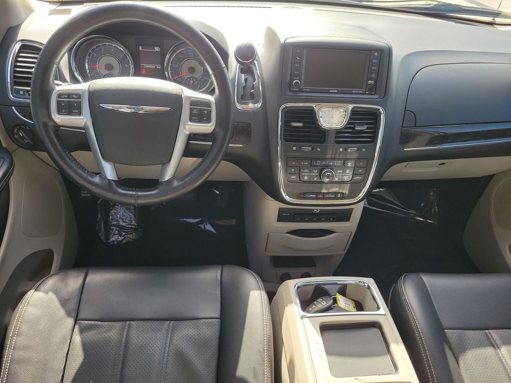 2013 Chrysler Town & Country Touring-L