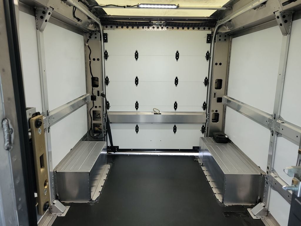 2024 BrightDrop Zevo 400 Base