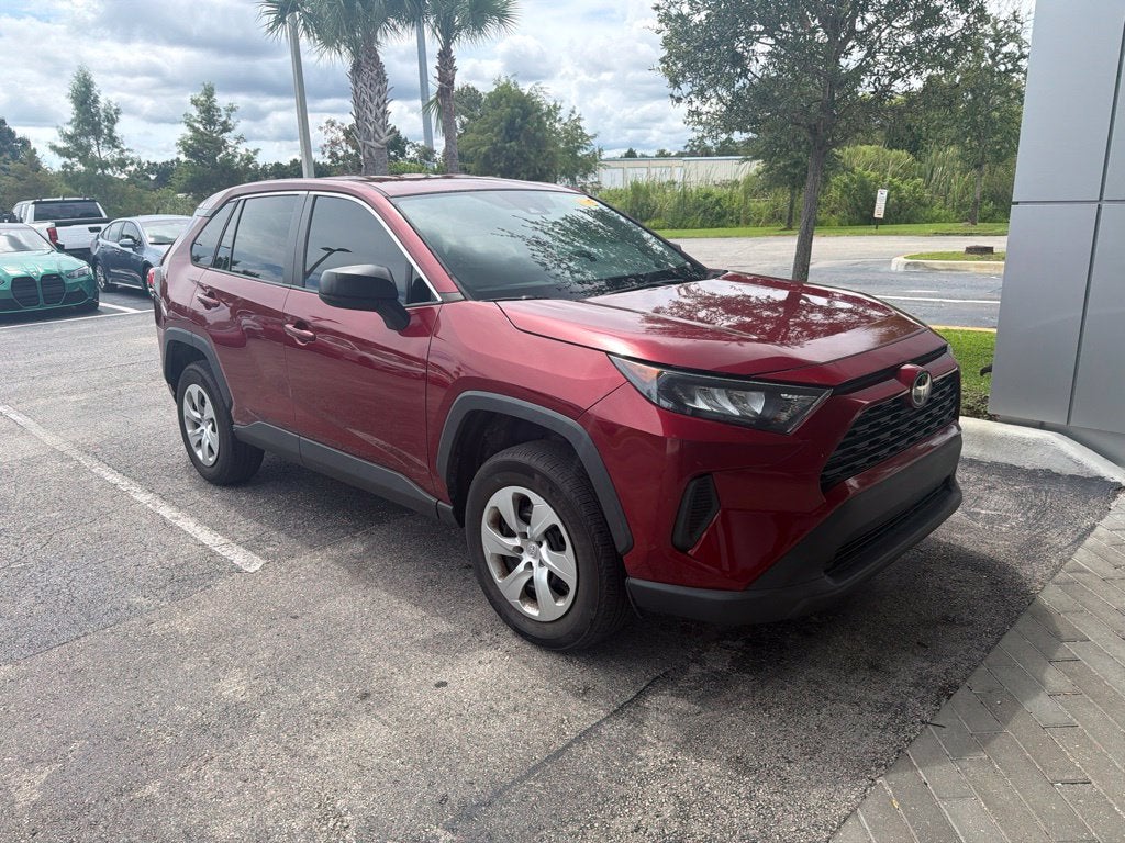 2022 Toyota RAV4 LE