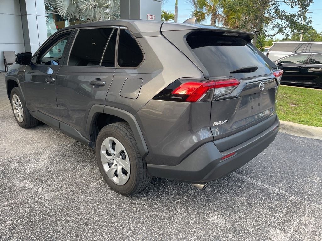 2022 Toyota RAV4 LE