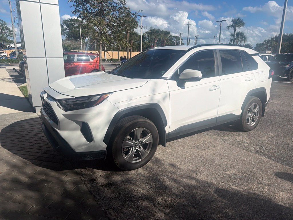 2025 Toyota RAV4 XLE