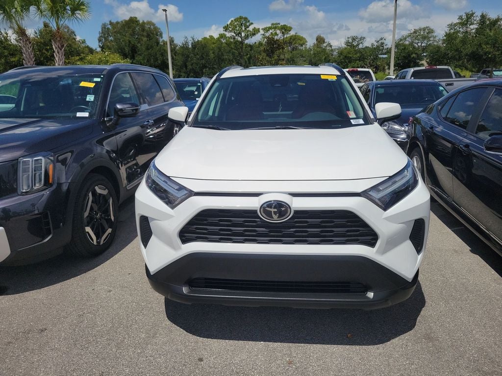 2024 Toyota RAV4 XLE