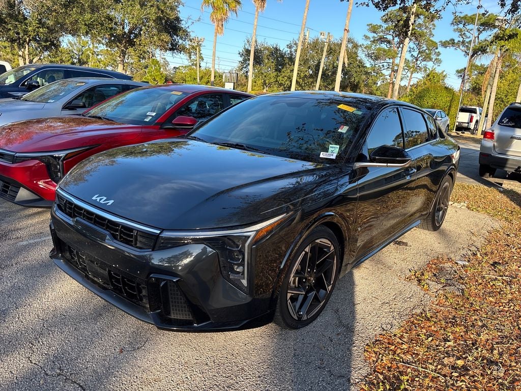 2025 Kia K4 GT-Line