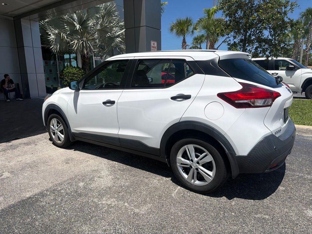 2020 Nissan Kicks S