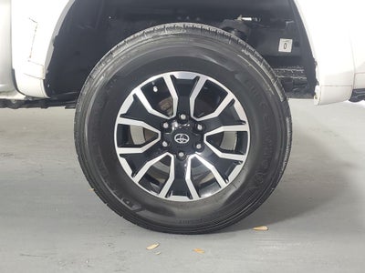 2022 Toyota Tacoma TRD Sport V6