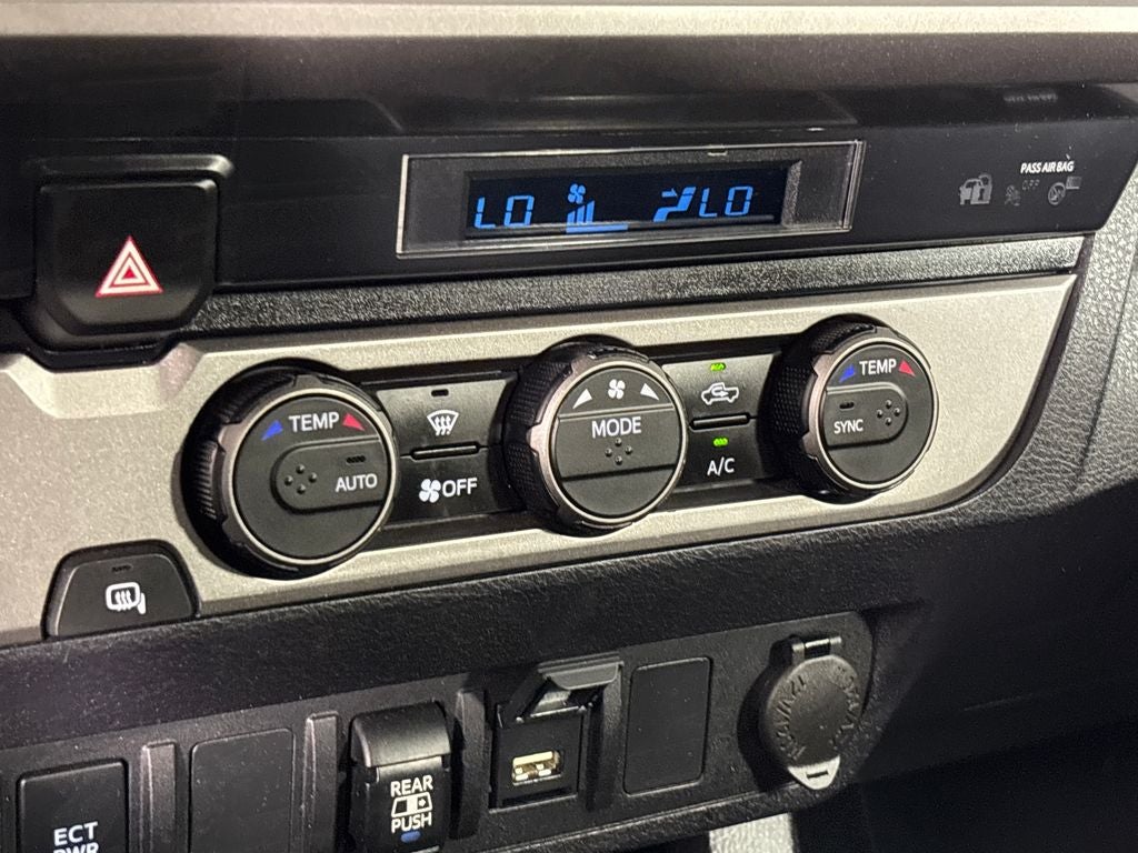 2022 Toyota Tacoma SR5 V6