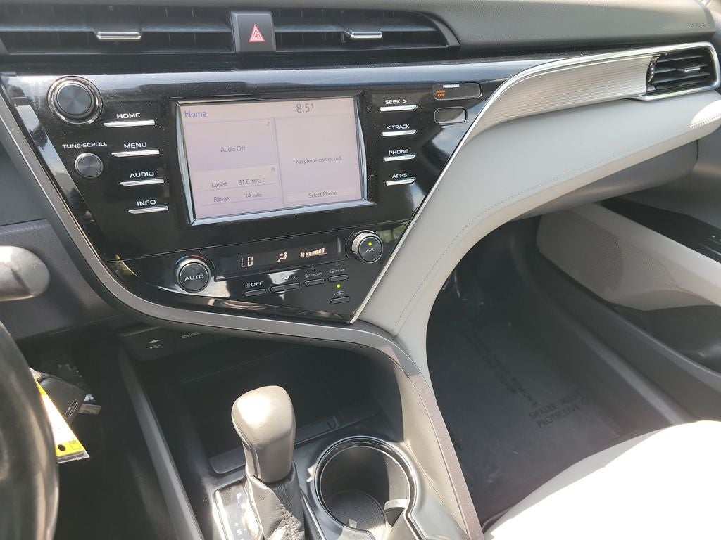 2018 Toyota Camry SE