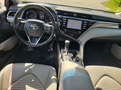 2018 Toyota Camry SE