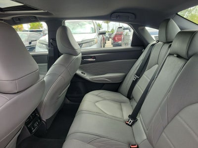 2019 Toyota Avalon Hybrid Limited