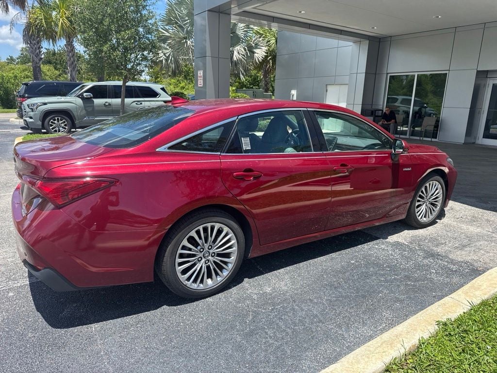 2019 Toyota Avalon Hybrid Limited