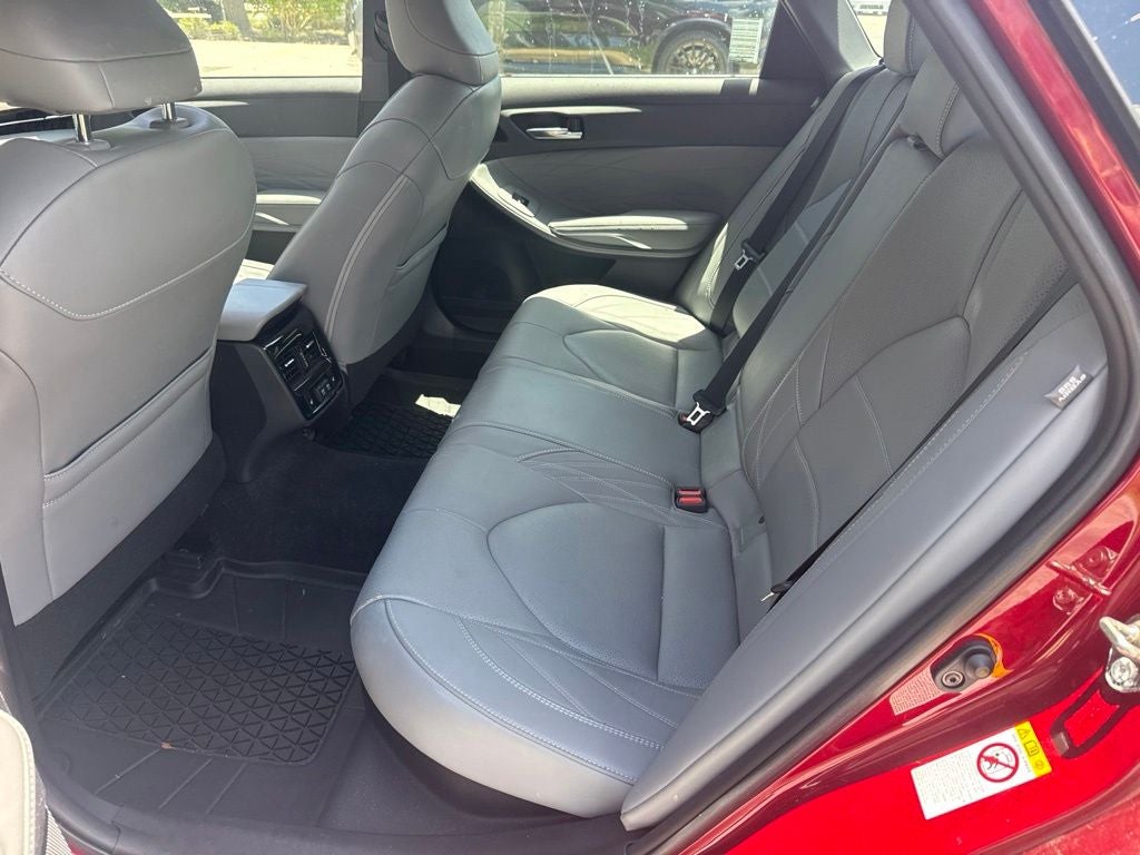 2019 Toyota Avalon Hybrid Limited