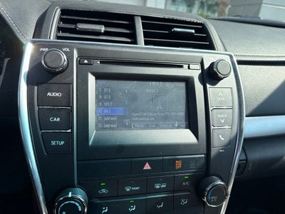 2017 Toyota Camry SE