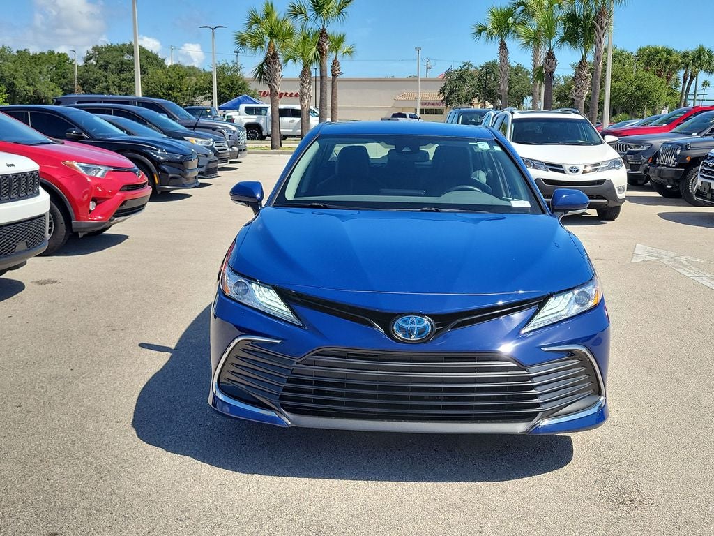 2023 Toyota Camry Hybrid XLE