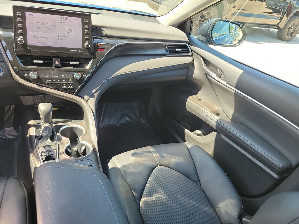 2023 Toyota Camry Hybrid XLE