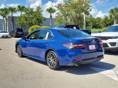 2023 Toyota Camry Hybrid XLE