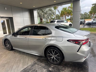 2023 Toyota Camry SE