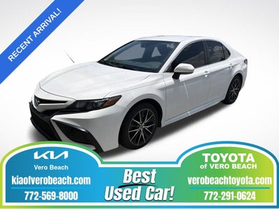 2022 Toyota Camry SE