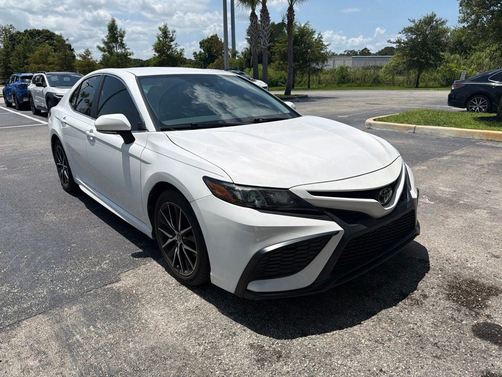 2022 Toyota Camry SE