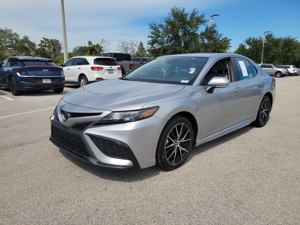 2024 Toyota Camry SE
