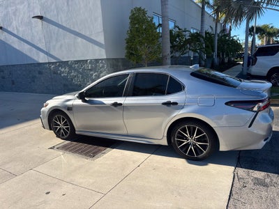 2024 Toyota Camry SE