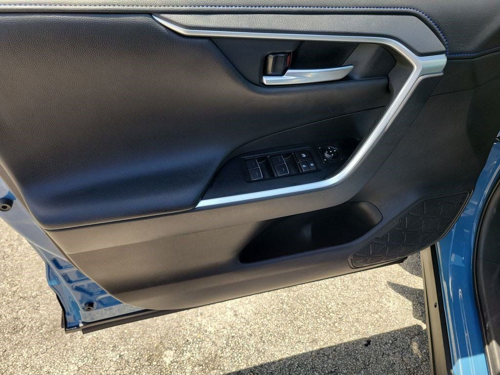 2025 Toyota RAV4 Hybrid XSE