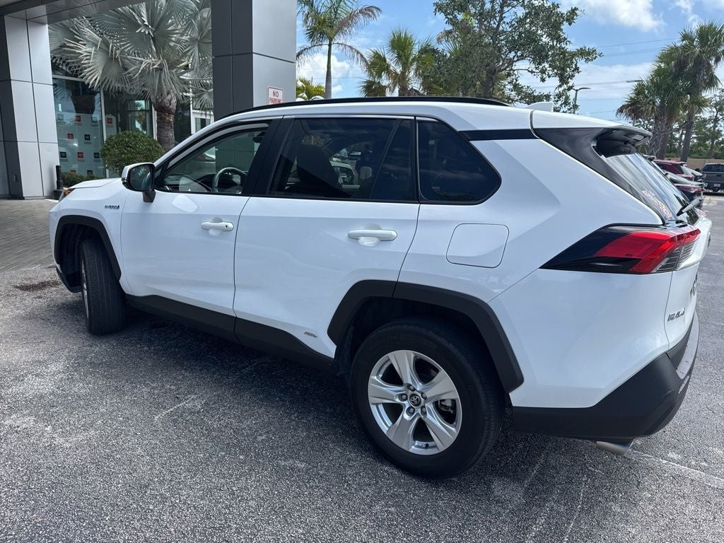 2021 Toyota RAV4 Hybrid XLE