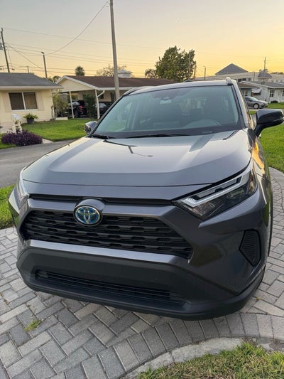 2024 Toyota RAV4 Hybrid XLE